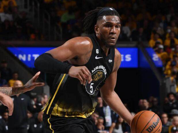 乐鱼体育app-进攻篮板之王！卢尼3次封王：勇士头号硬汉价廉物美